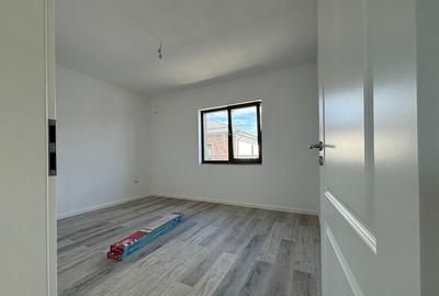 Casa singulara , 4 camere, gata de mutat, Bragadiru - 30