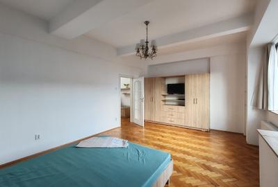 Bulevardul Magheru 2 camere spatios si renovat, mobilat elegant. - 4