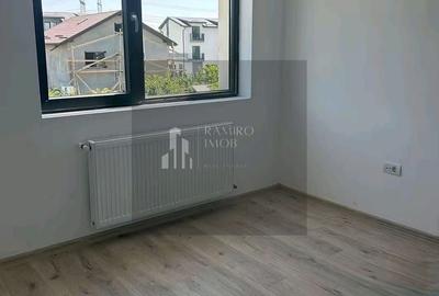 Apartament cu 2 camere decomandat în Titan