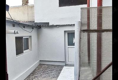 Casă cu 3 camere cu Teren 83 Mp în Tei - 3