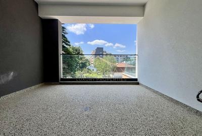 Apartament cu 3 camere decomandat, mobilat în Băneasa