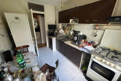 Apartament de vanzare 3 Cam, 2 Bai, zona Aradului - 1