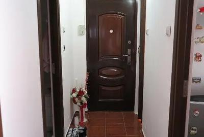 Garsonieră decomandată în Alfa - 8