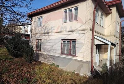 Casa / Vila cu 6 camere de vanzare in zona Central - 2