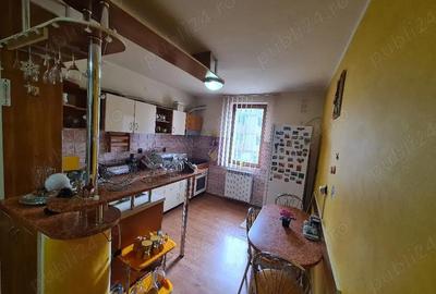 Apartament cu 3 camere decomandat, mobilat în Central - 6