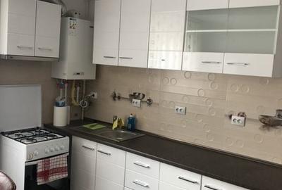 Garsonieră decomandată în Moșilor