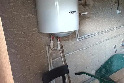 Casă cu Teren 1052 Mp în Bălteni - 2