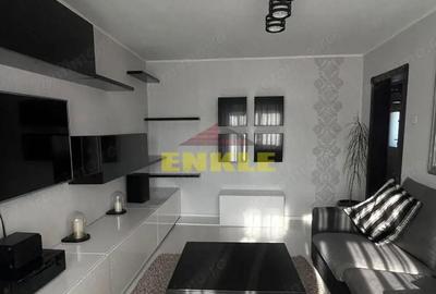 De vanzare apartament cu 5 camere, zona Mall