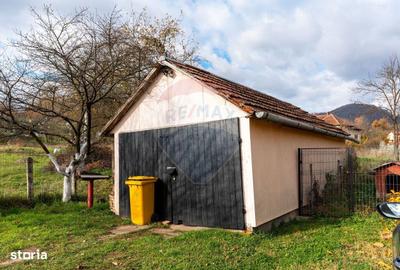 Casă cu 4 camere cu Teren 3409 Mp în Șoimuș - 2