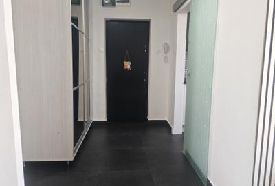 Apartament cu 3 camere decomandat în 1 Decembrie 1918 - 2