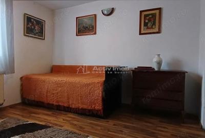 Casă cu 8 camere cu Teren 232 Mp în Rahova - 3