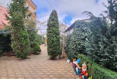 Casă individuală cu 4 camere cu Canalizare în CET - 1