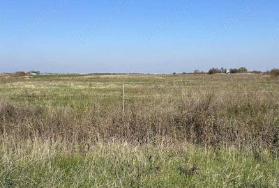 Vand teren intravilan,loc.livada,langa case,ptr.diverse constructii(8500+13744 mp) - 14