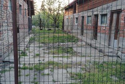 Casă cu 3 camere cu Teren 900 Mp în Central - 11