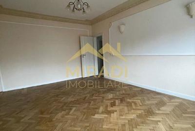 Apartament cu 3 camere decomandat în Domenii - 3