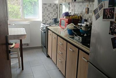 Apartament cu 2 camere decomandat în Tei - 2
