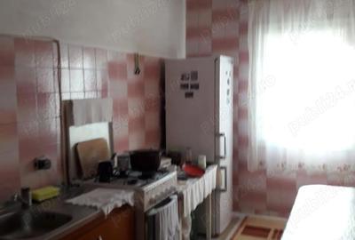 Apartament cu 4 camere decomandat în Vama - 8