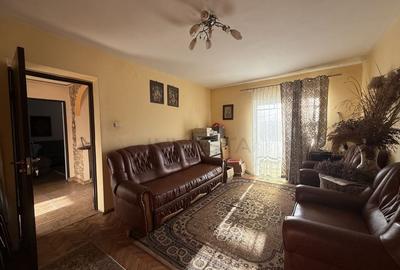 Apartament 3 camere, mobilat + parcare - Gruia. - 1