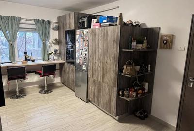 Apartament cu 3 camere decomandat, mobilat în Tei - 2