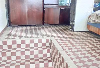 Casă cu Teren 250 Mp în Central - 8