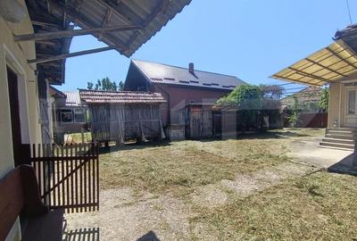 Casa cu 3 camere ?i o bucatarie de vara ?i 1300 mp teren - 9