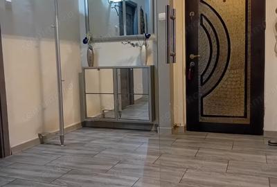 Propietar vand apartament 3 camere decomandat, confort 1 - 3