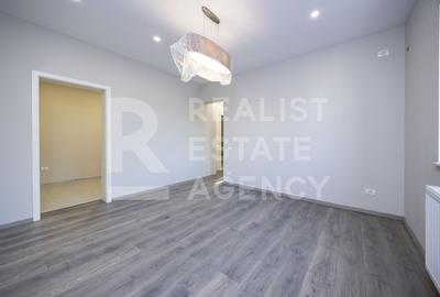 Casă individuală cu 8 camere cu Canalizare în 1 Mai - 45