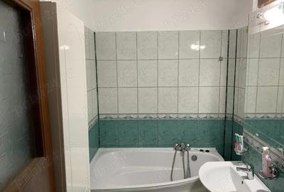 Inchiriez apartament 3 cam,centrala gaz, 2 bai Rovine, G-uri, etaj 1, dec - 1