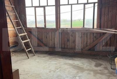 Casă cu 3 camere cu Teren 1762 Mp în Nazna - 2