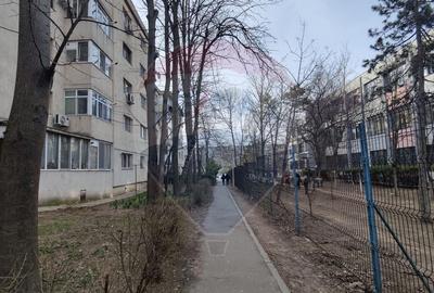 Apartament cu 3 camere decomandat în Central - 9