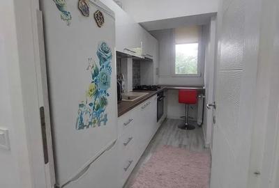 Apartament cu 2 camere semidecomandat, mobilat în Podul de Piatră - 3