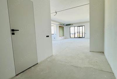 Apartament cu 4 camere decomandat în Central - 4