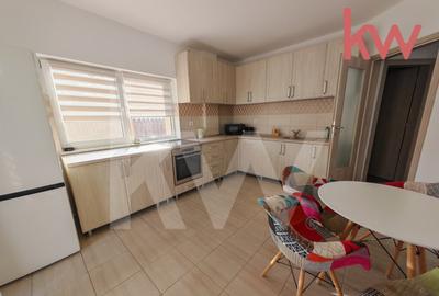 Casă cu 4 camere cu Canalizare în Malu Mare - 2