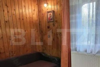 Casă cu 2 camere cu Teren 150 Mp în Zărnești