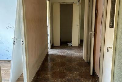 Apartament cu 3 camere semidecomandat în Central - 2