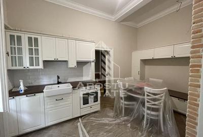 Spatiu pentru birouri,  3 camere, 102 mp, Piata Maria - 4