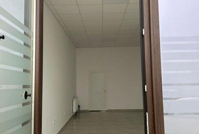 Spațiu comercial, de 60 mp, în Central - 6