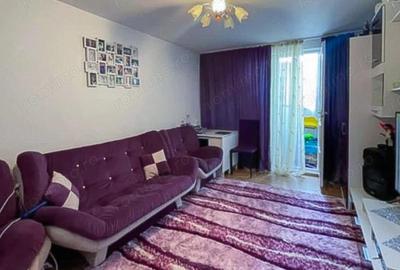Apartament cu 2 camere decomandat în Micro 15