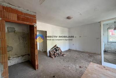 Casă individuală cu 5 camere cu Canalizare în Ultracentral - 9