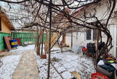 Casă individuală cu 2 camere cu Canalizare în Mioriței - 10