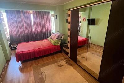 Apartament cu 4 camere decomandat în Central - 2