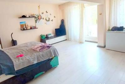Apartament cu 4 camere decomandat în Central - 1