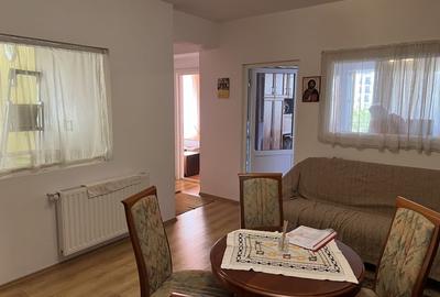 Apartament cu 3 camere semidecomandat, mobilat în Turnișor - 2