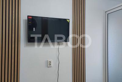 Garsoniera 11 mp renovata total in 2025 etaj 1 baie proprie Cisnadie - 5