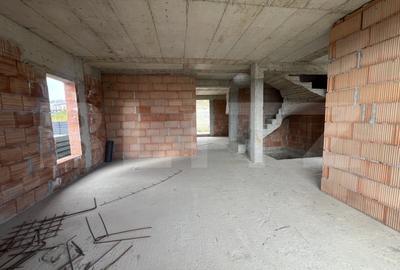 Casa individuala | 5 camere | D + P + E | 186 mp. | Teren 415 mp. - 2