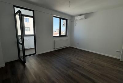 Apartament cu 3 camere decomandat în Inel II