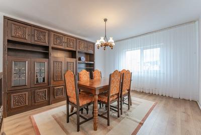 Apartament cu 4 camere decomandat, mobilat în Aurel Vlaicu