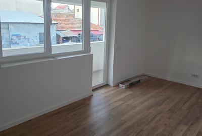 Apartament cu 2 camere decomandat în Giurgiului - 14