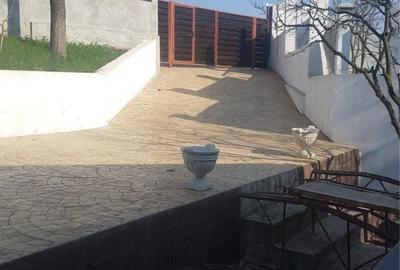 Casă cu 4 camere în Pasărea - 2