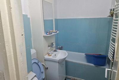 Garsonieră decomandată în Central - 7
